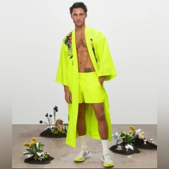 Adidas x Ivy Park UNISEX Satin Robe size Medium NWT - Picture 9 of 11